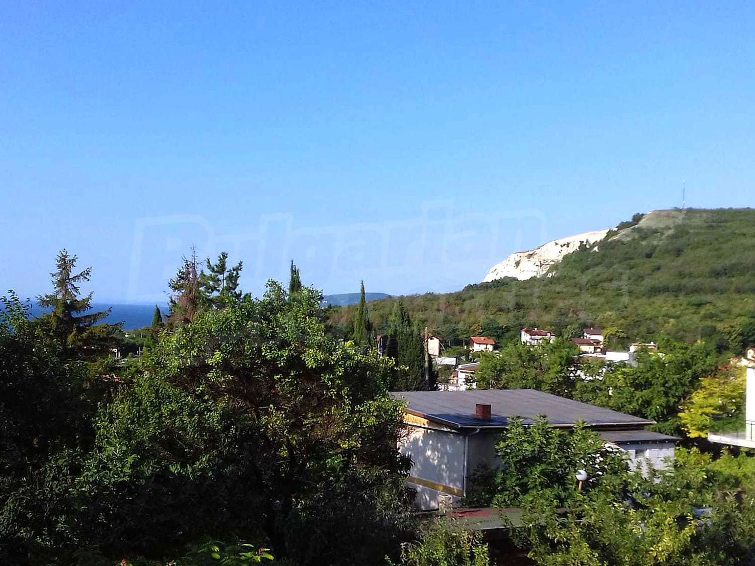 Large villa with sea view in villa zone of Balchik