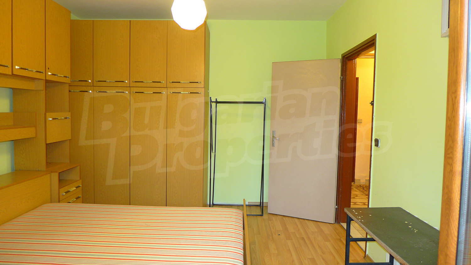 Gallery Picture 32