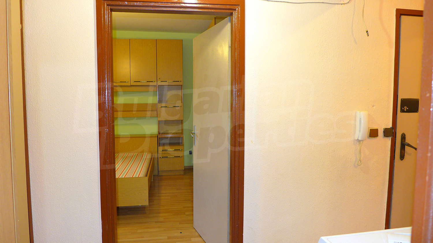 Gallery Picture 35