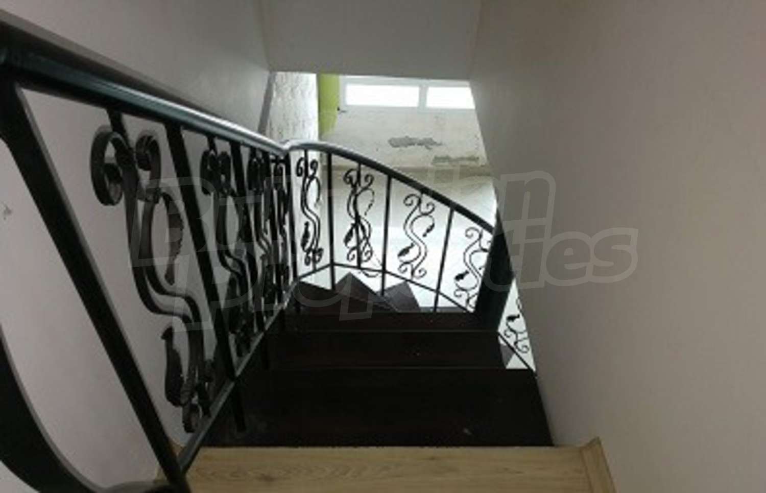 Gallery Picture 12