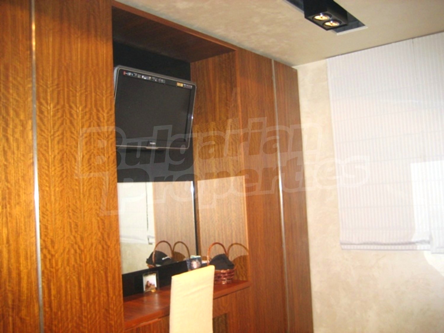 Gallery Picture 17