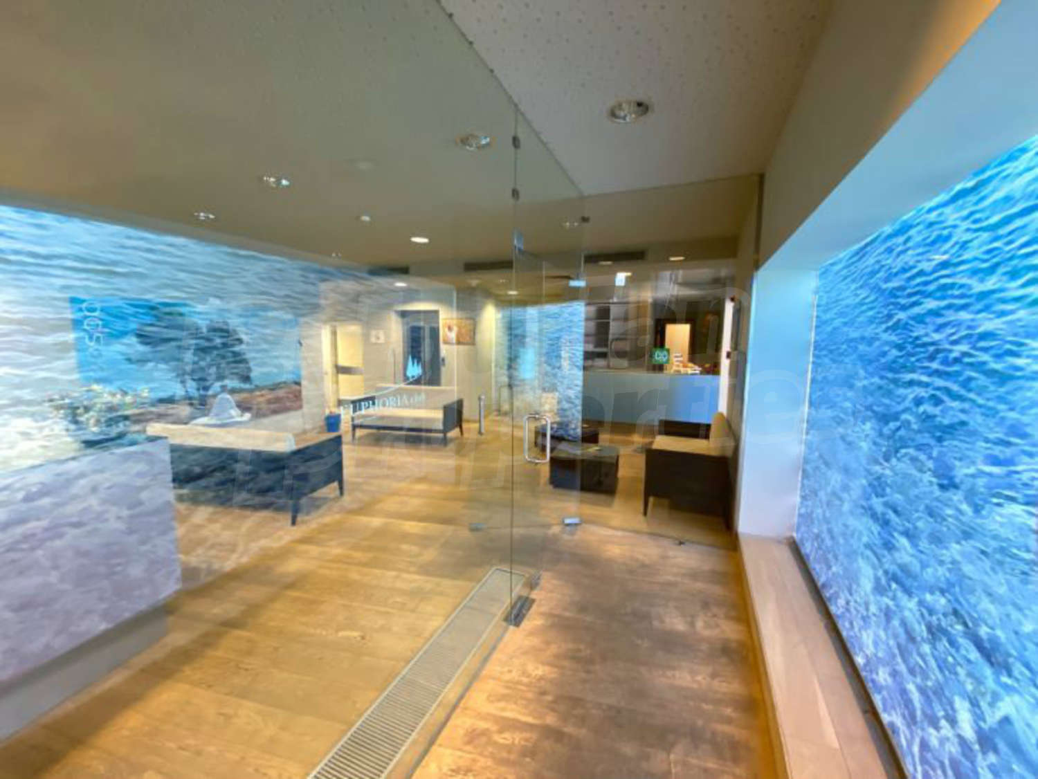Gallery Picture 36