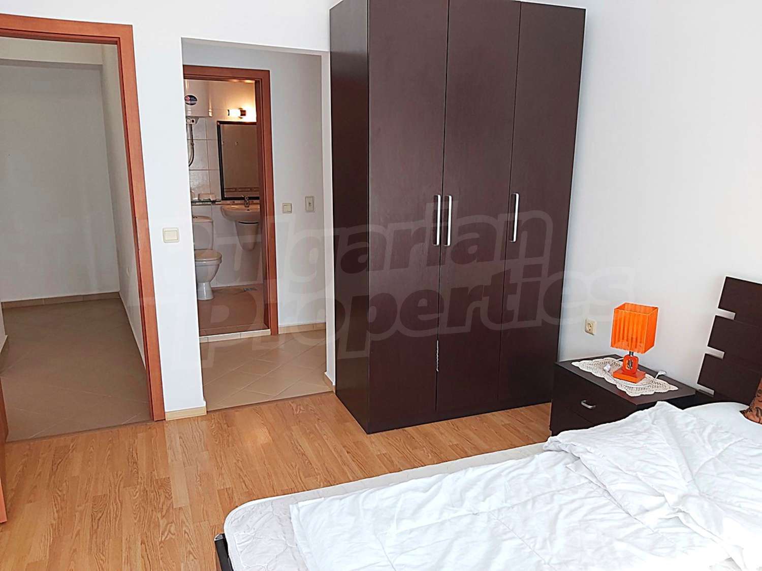 Gallery Picture 19