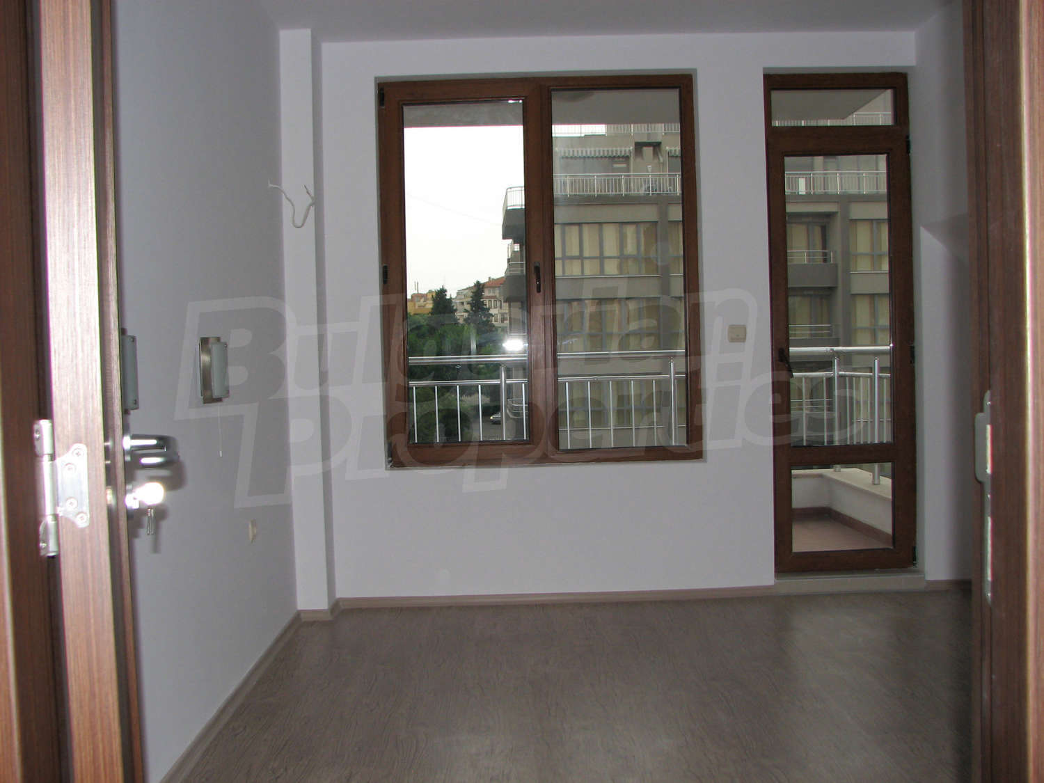 Gallery Picture 13