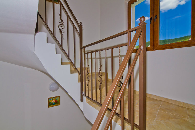 Gallery Picture 16