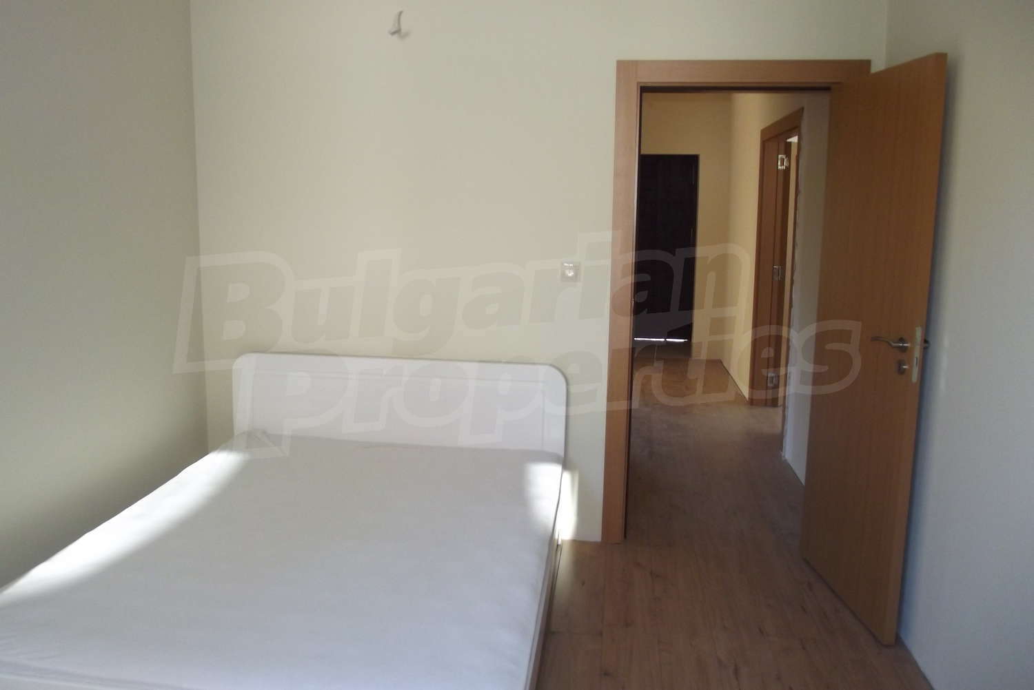 Gallery Picture 35