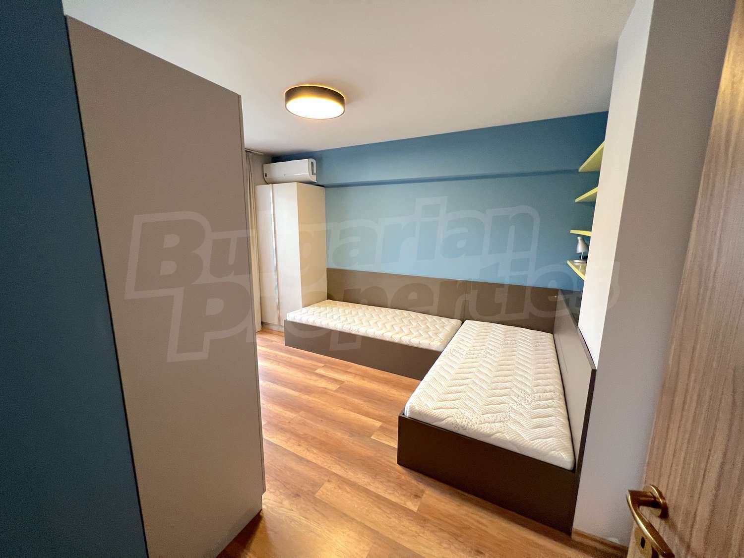 Gallery Picture 19