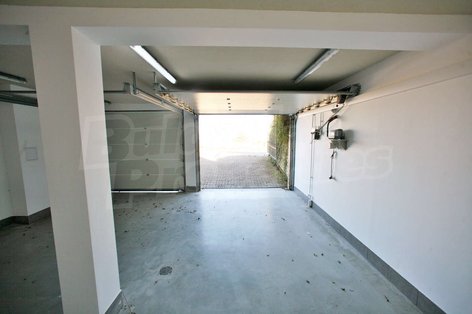 Gallery Picture 16