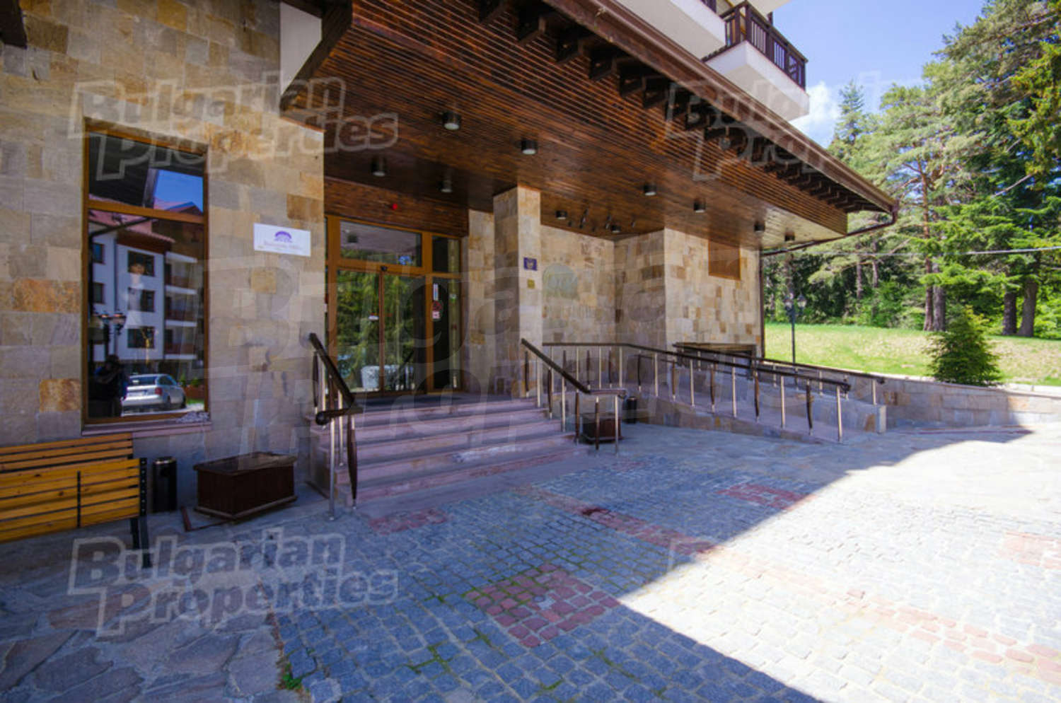 Gallery Picture 27