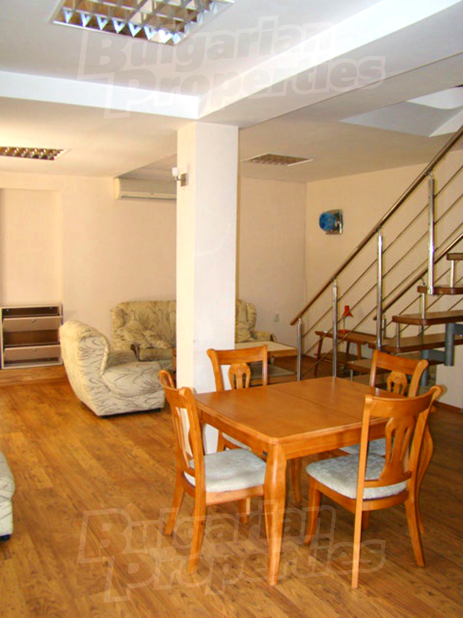 Gallery Picture 32