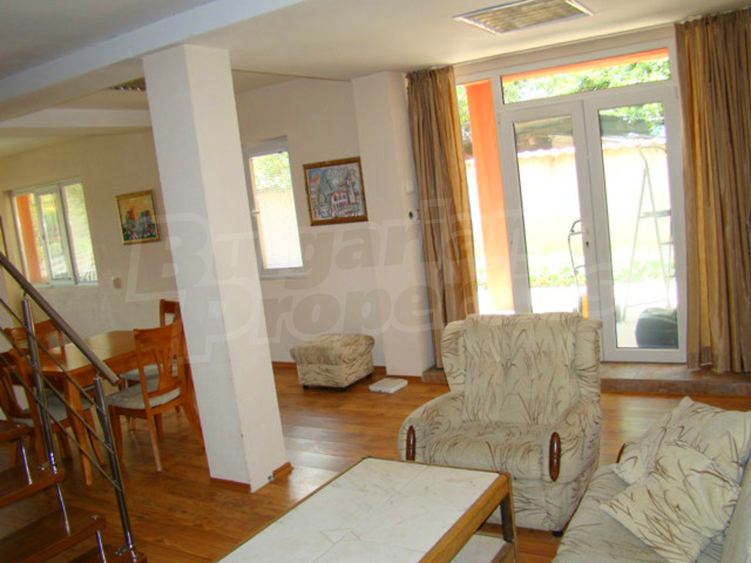 Gallery Picture 37