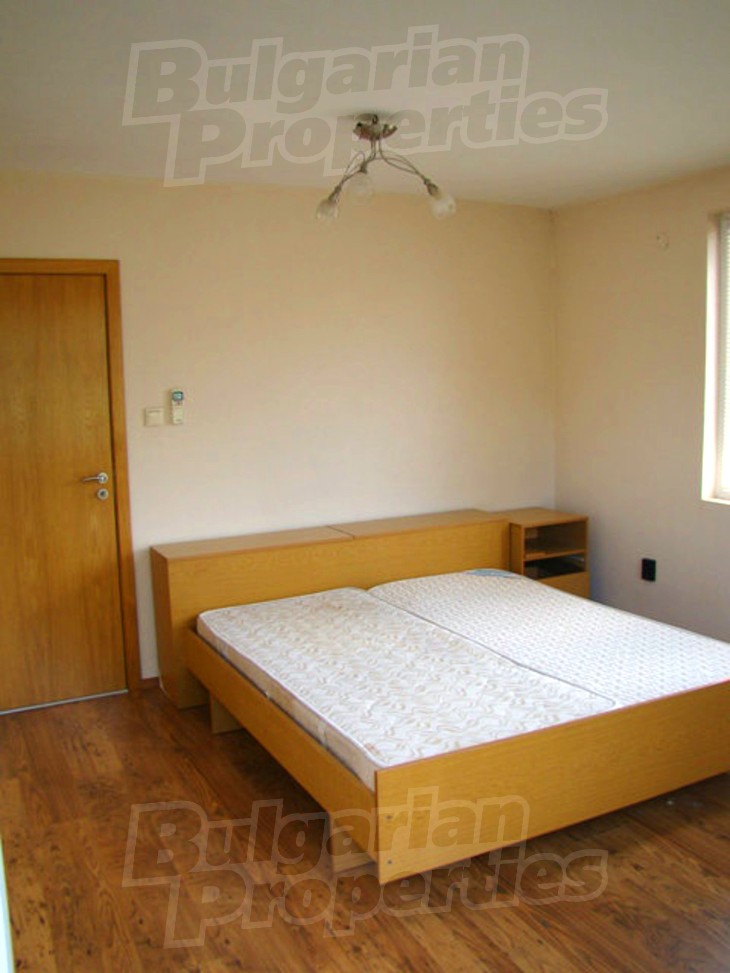 Gallery Picture 42