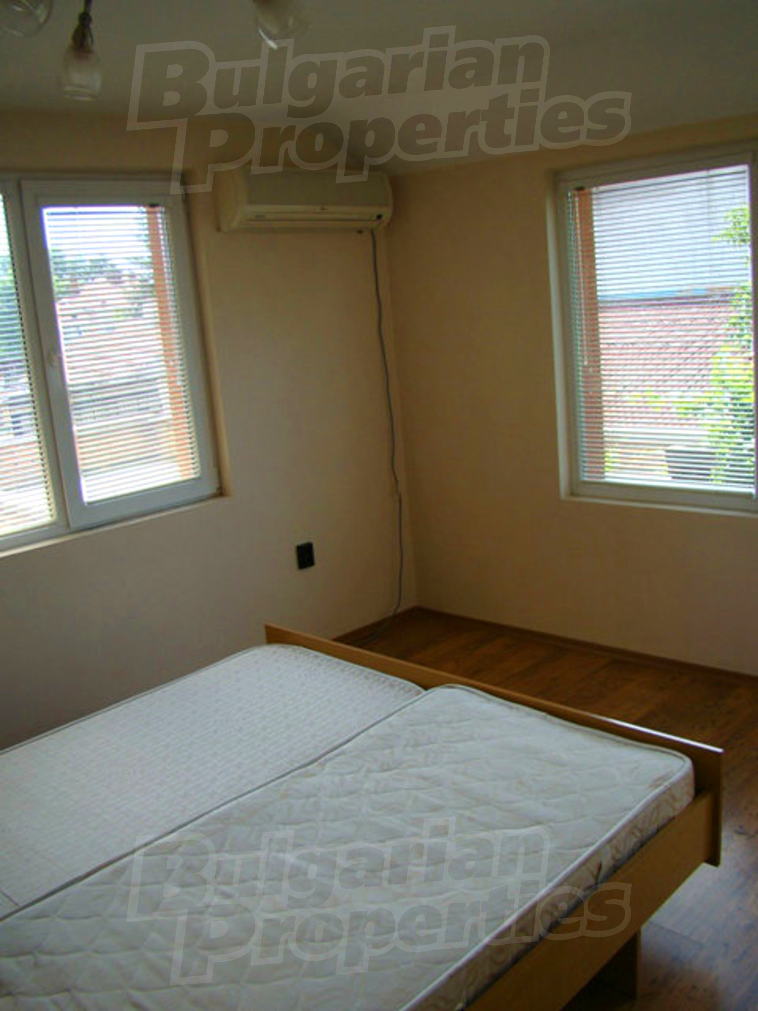 Gallery Picture 43