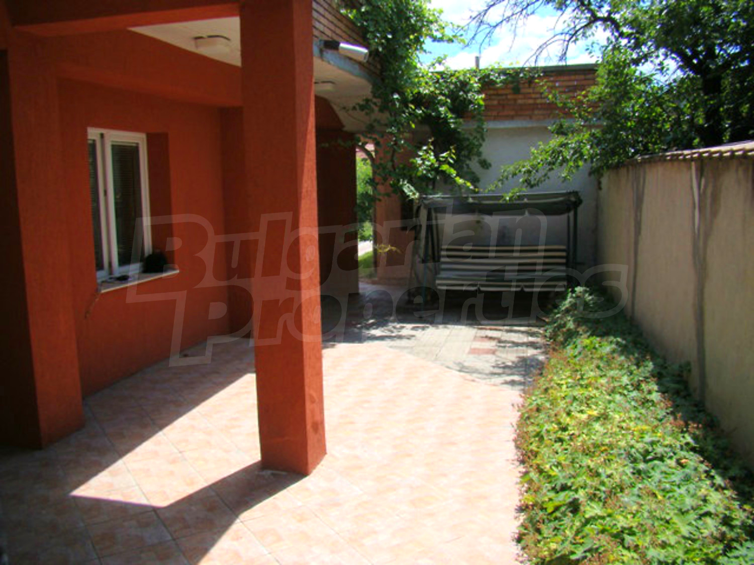 Gallery Picture 9