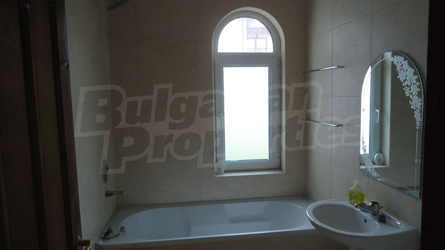 Gallery Picture 18