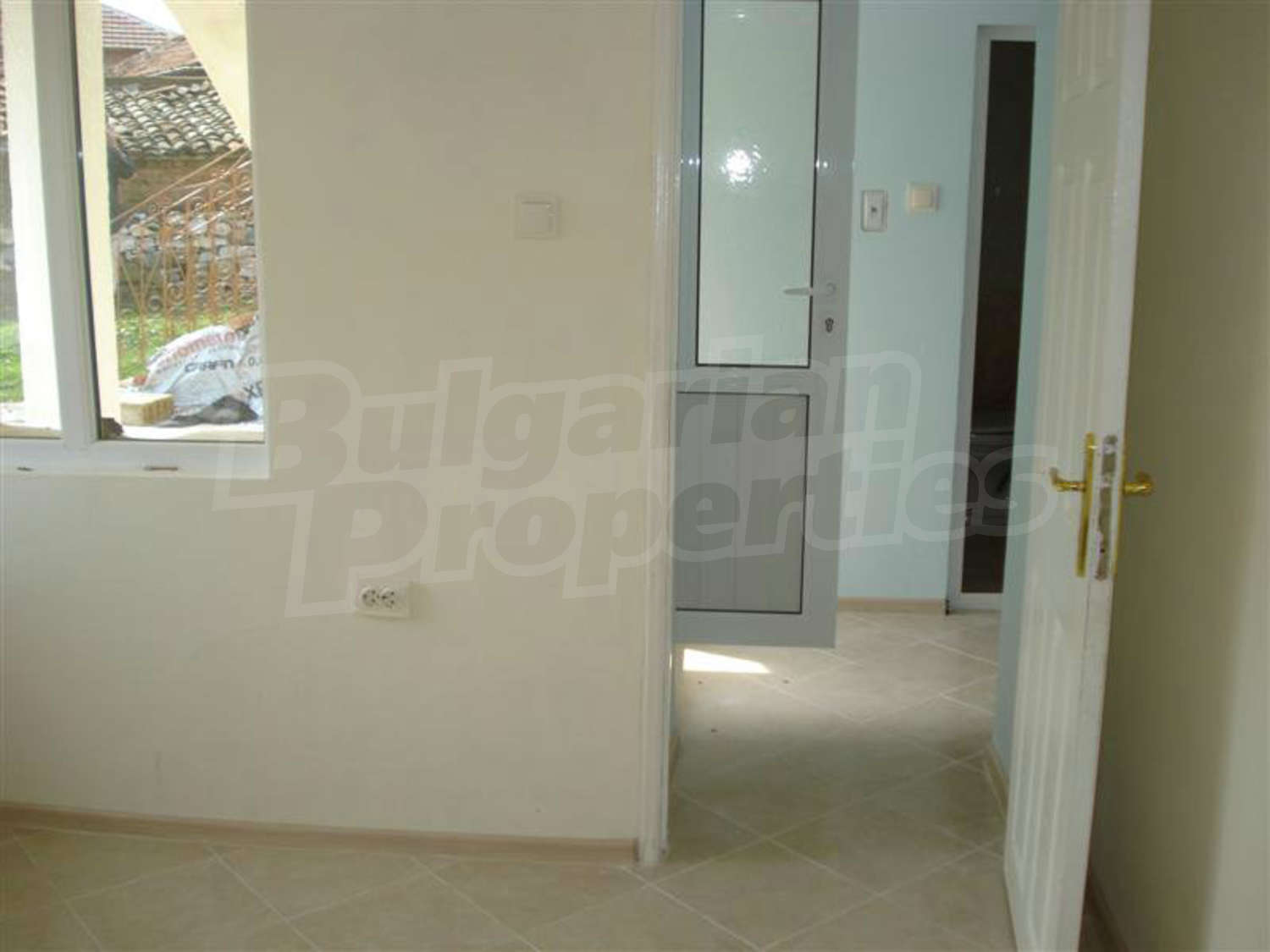 Gallery Picture 28