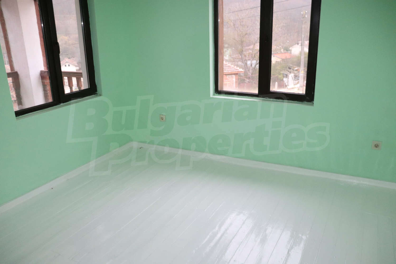 Gallery Picture 6