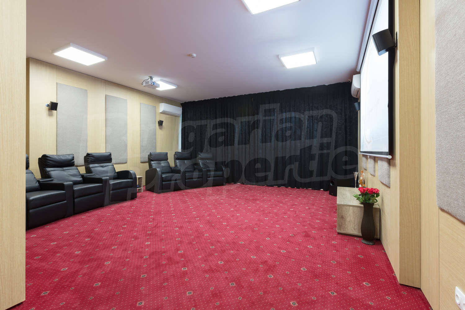 Gallery Picture 37