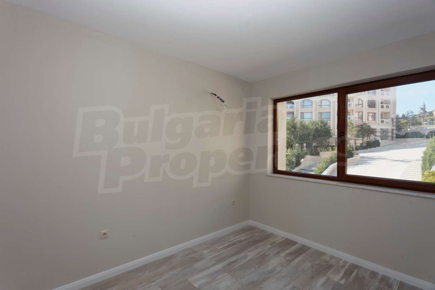 Gallery Picture 6