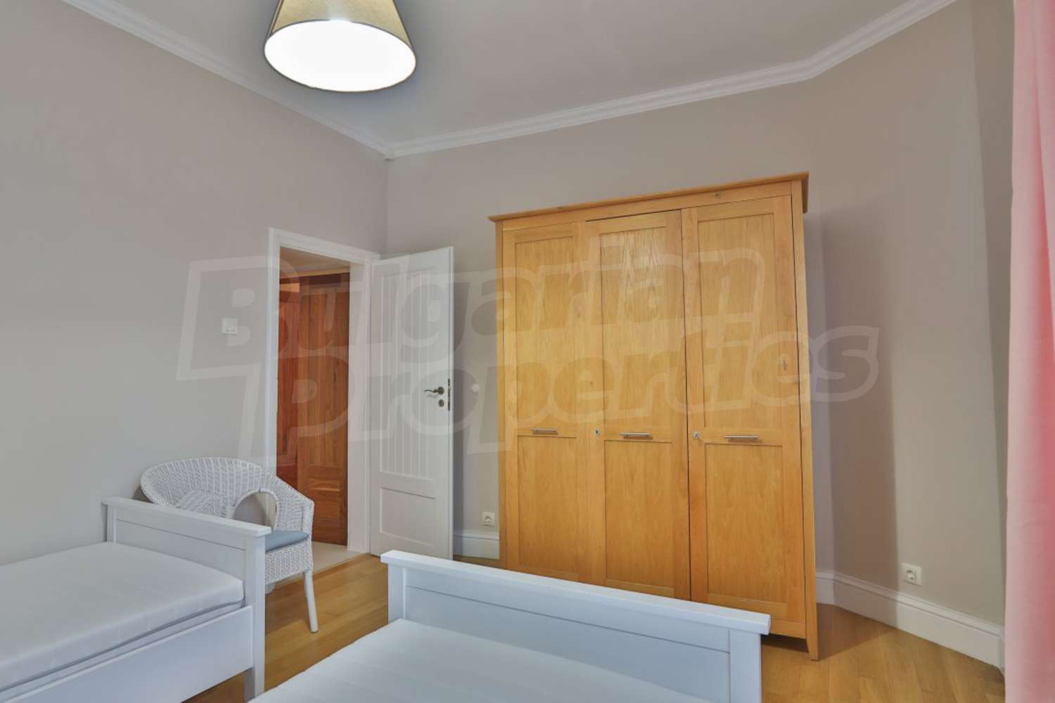 Gallery Picture 17