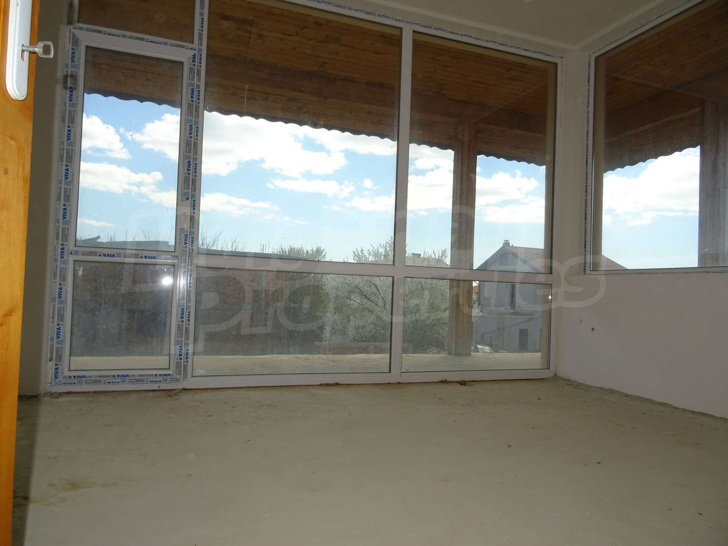 Gallery Picture 6