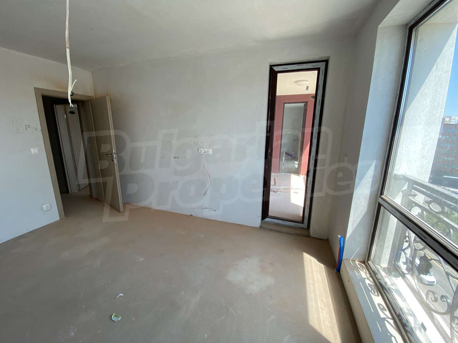 Gallery Picture 8