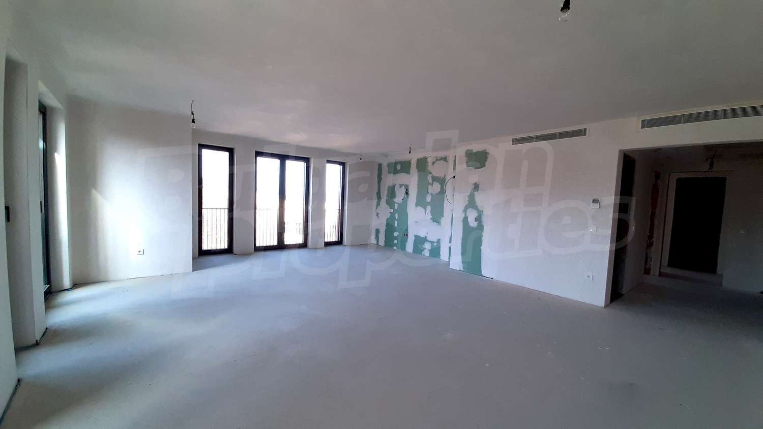 Gallery Picture 3