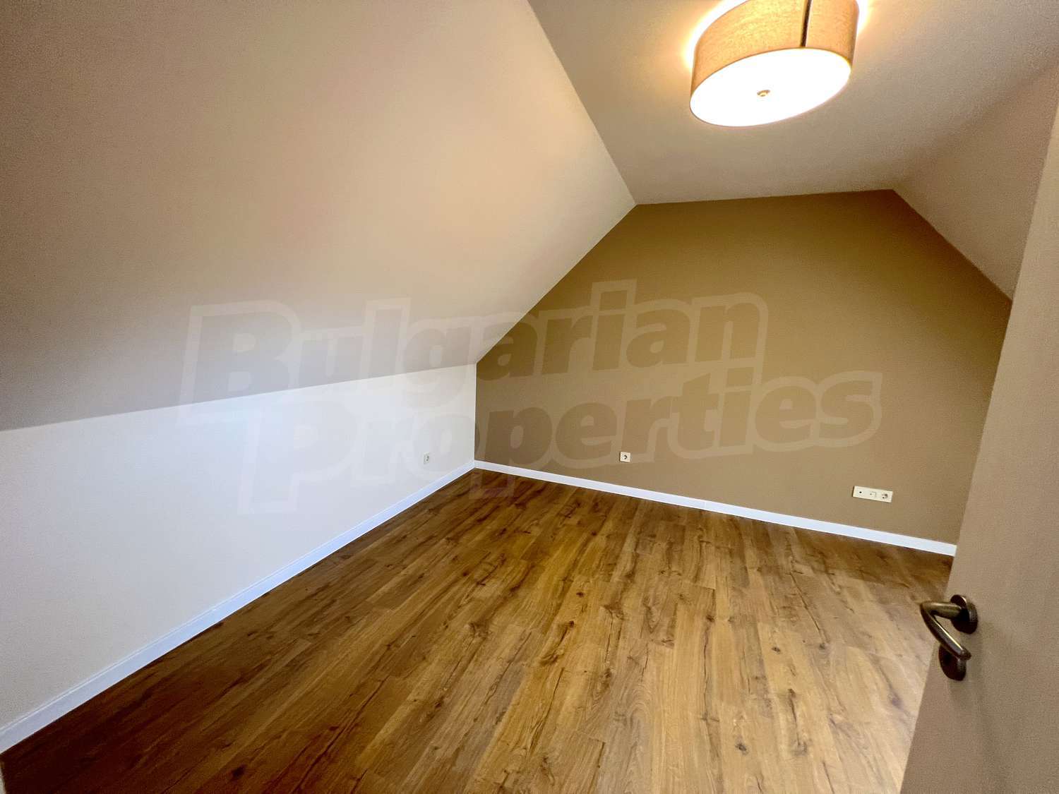 Gallery Picture 37