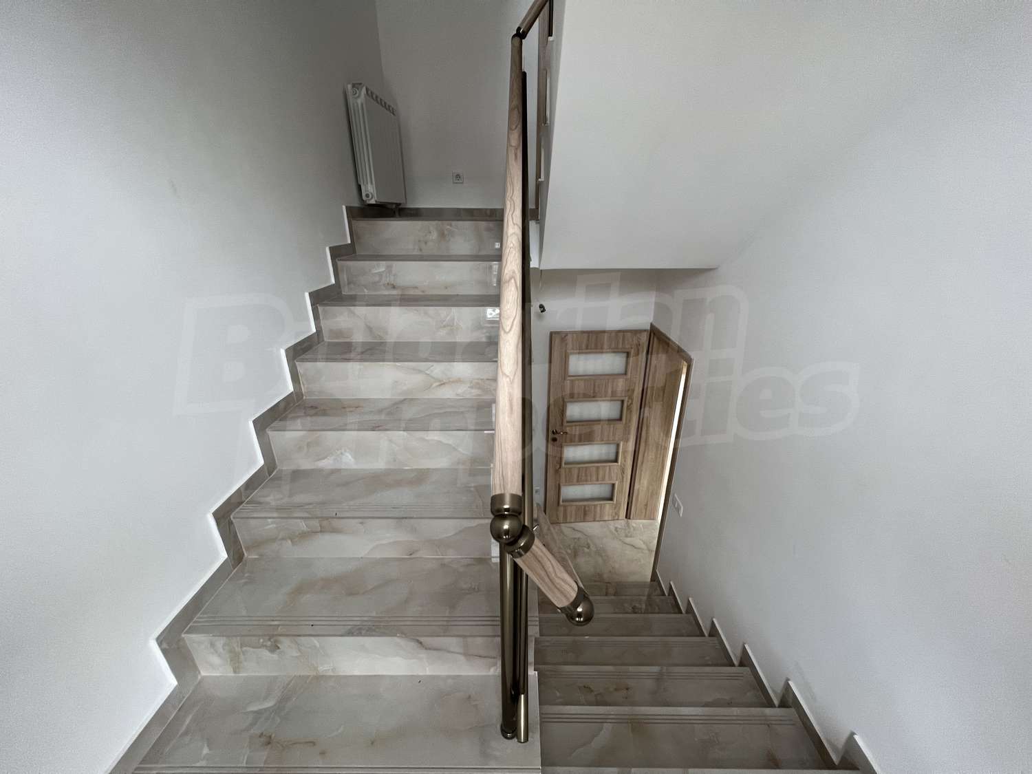 Gallery Picture 36