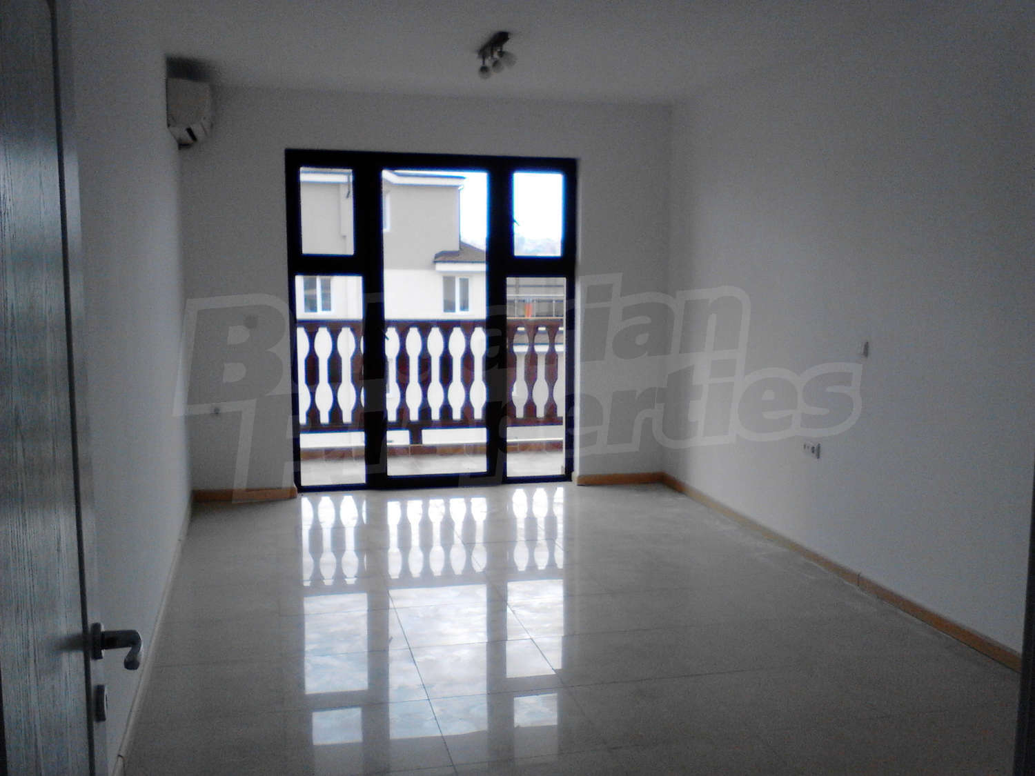 Gallery Picture 15