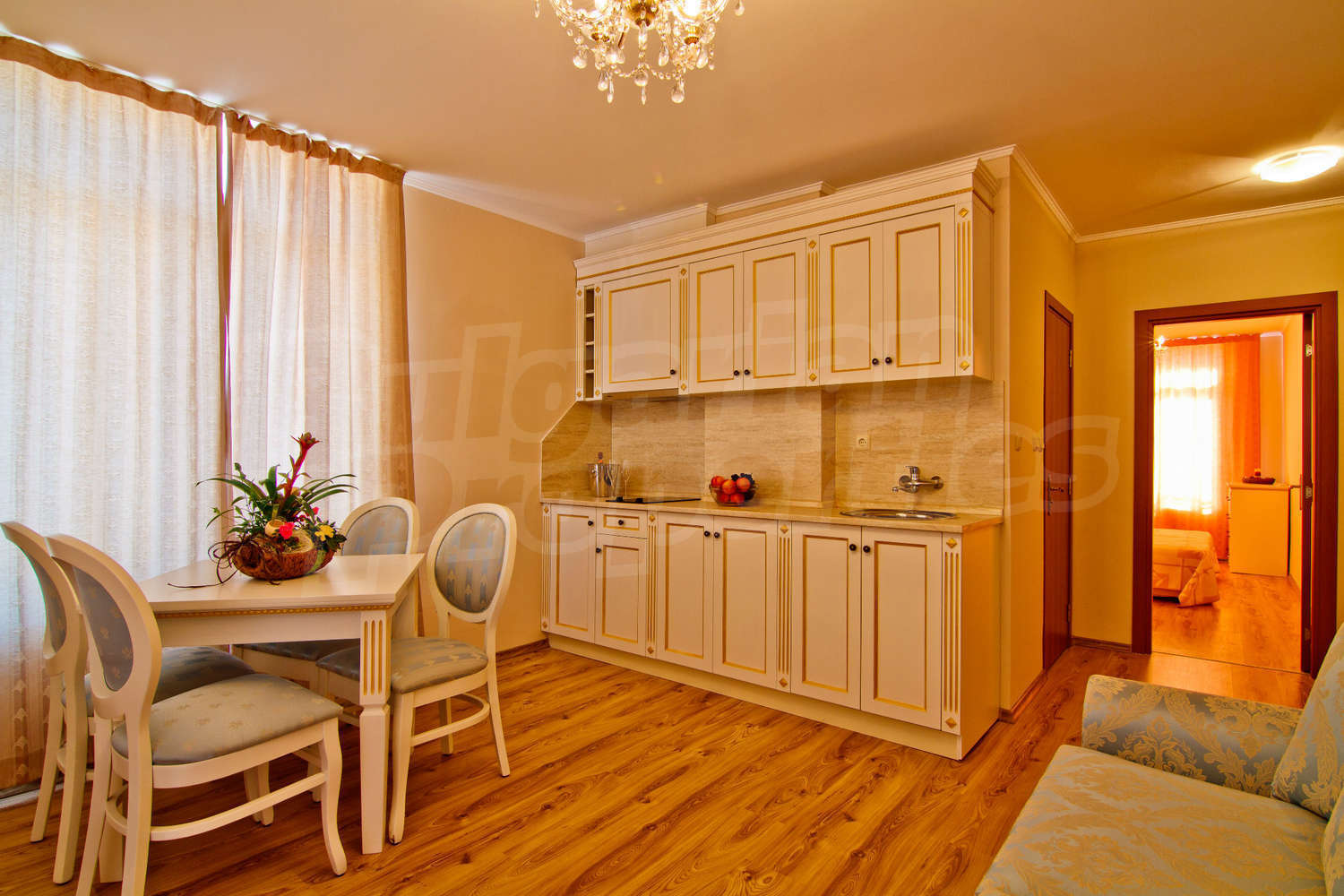 Gallery Picture 16