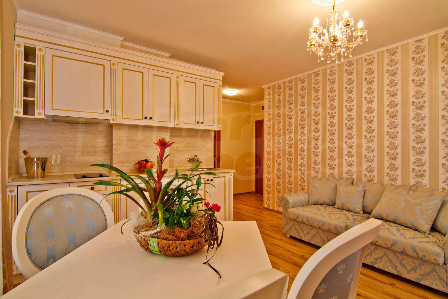 Gallery Picture 18