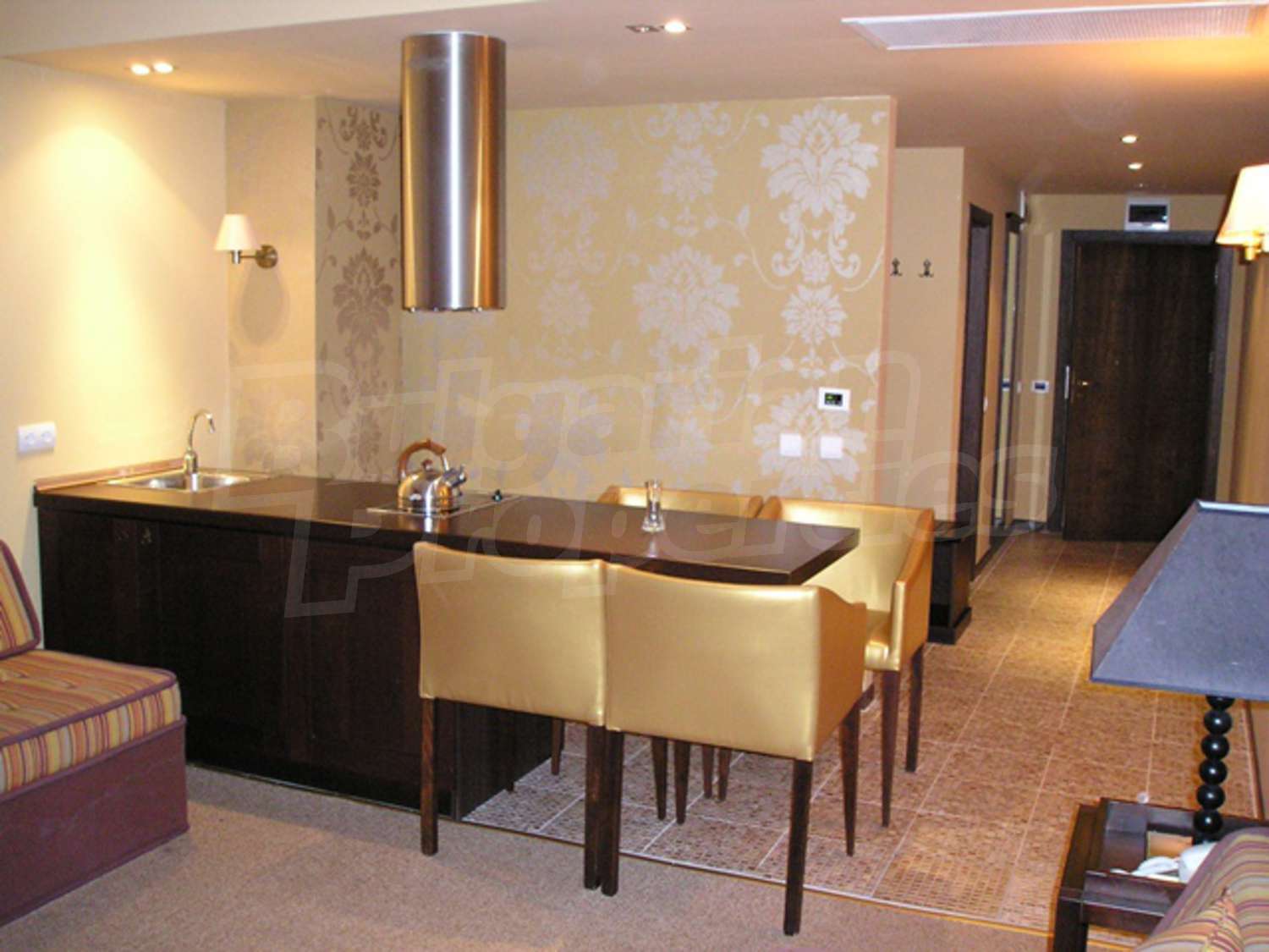 Gallery Picture 7