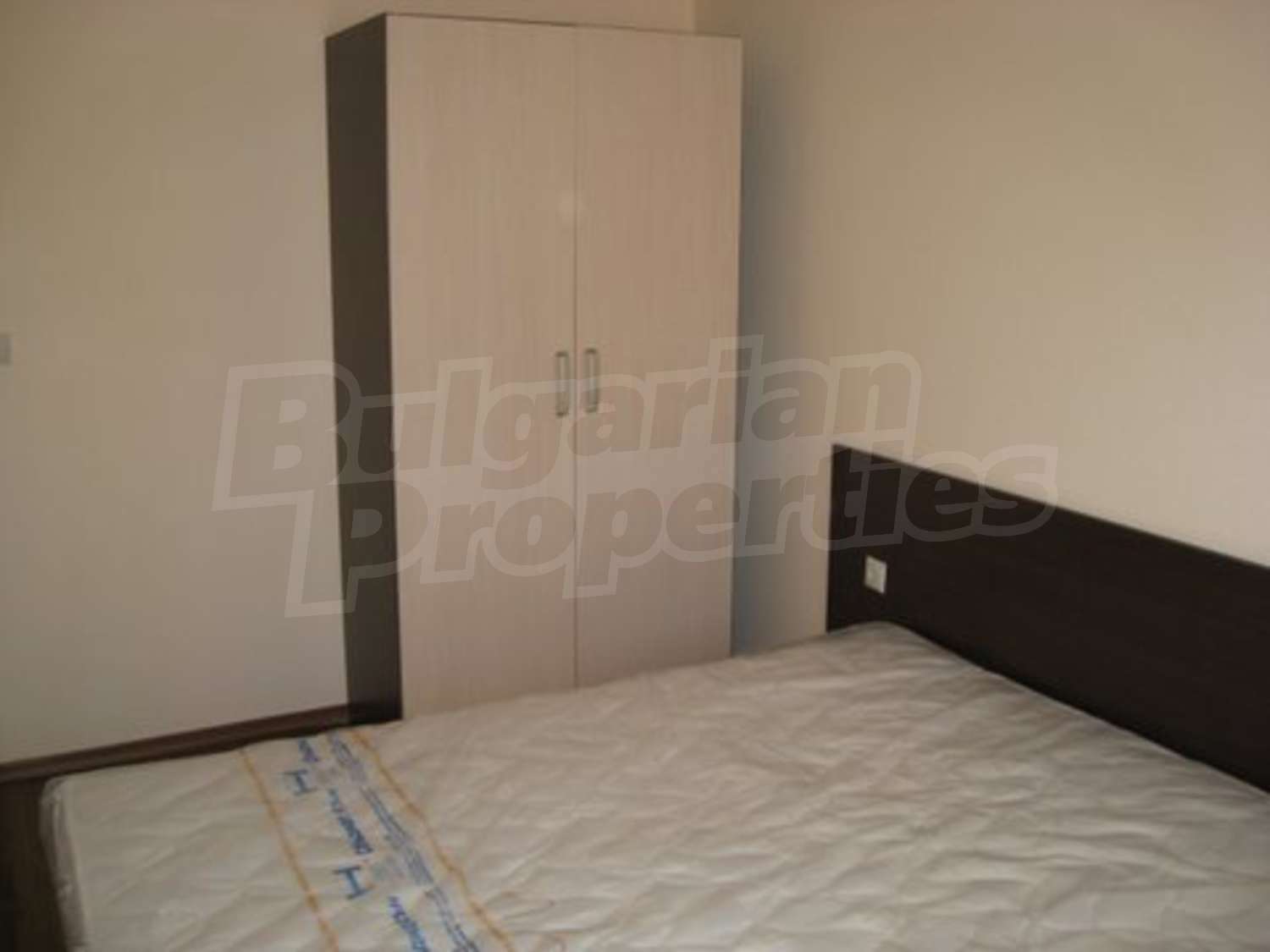 Gallery Picture 9