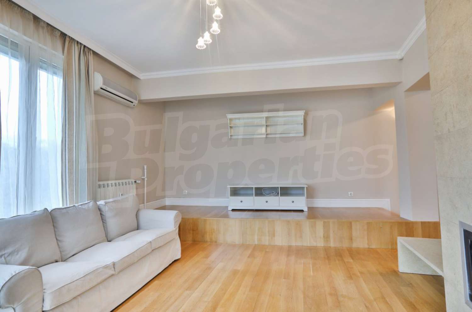 Gallery Picture 6