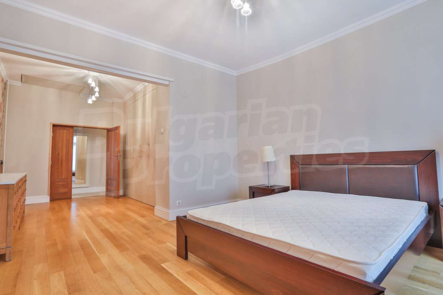 Gallery Picture 8