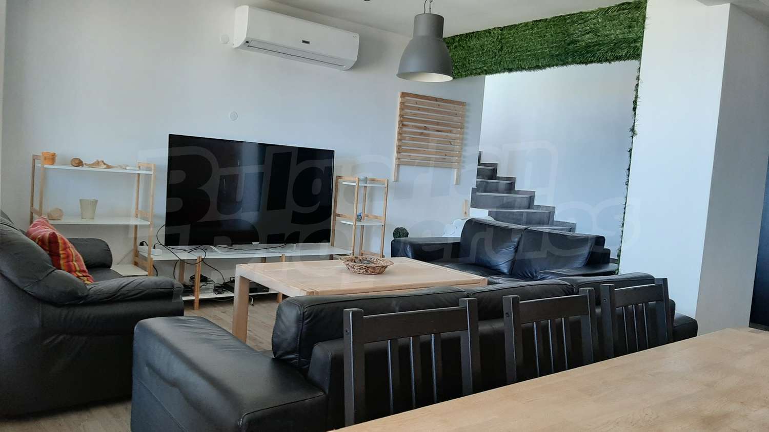 Gallery Picture 8