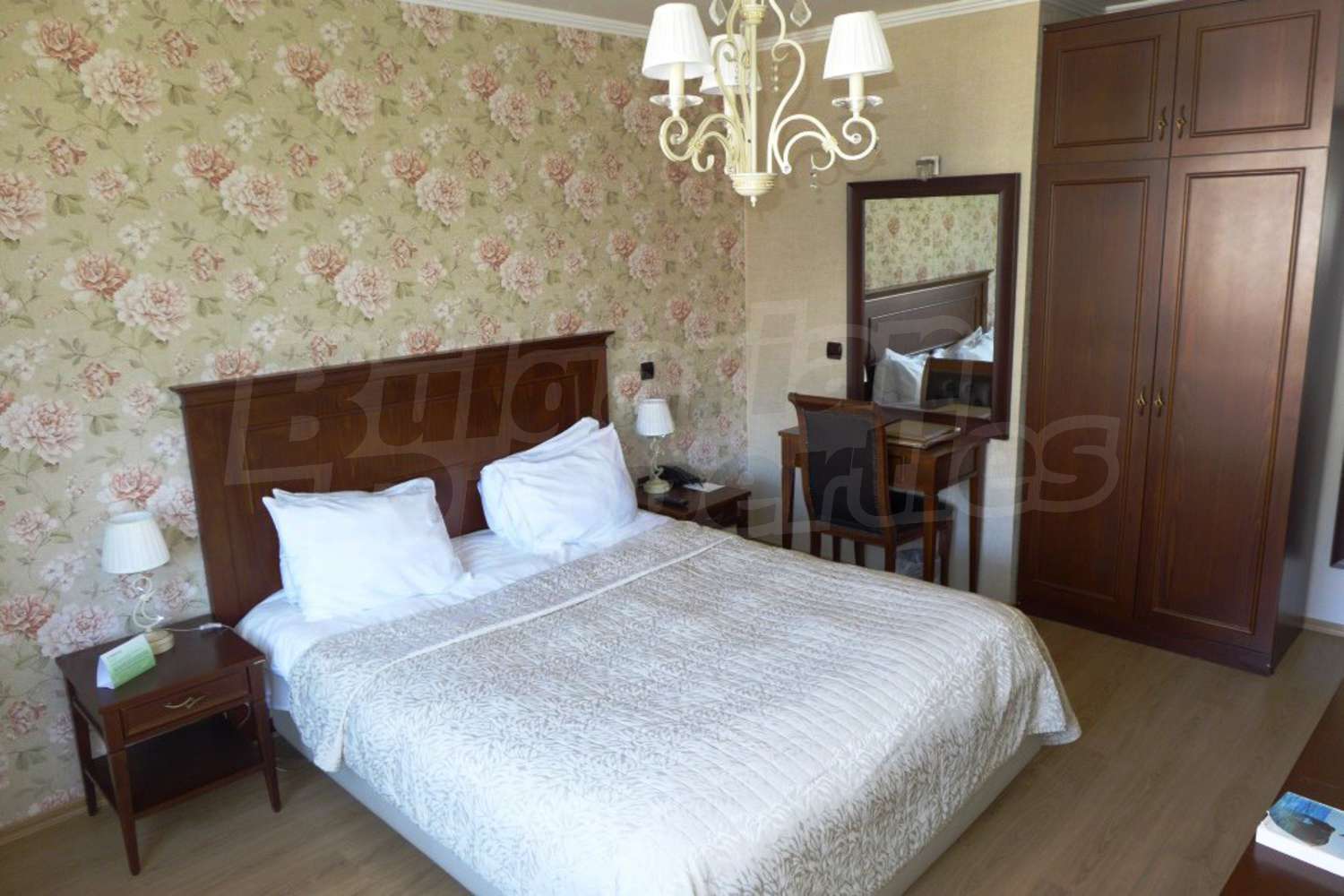 Gallery Picture 6