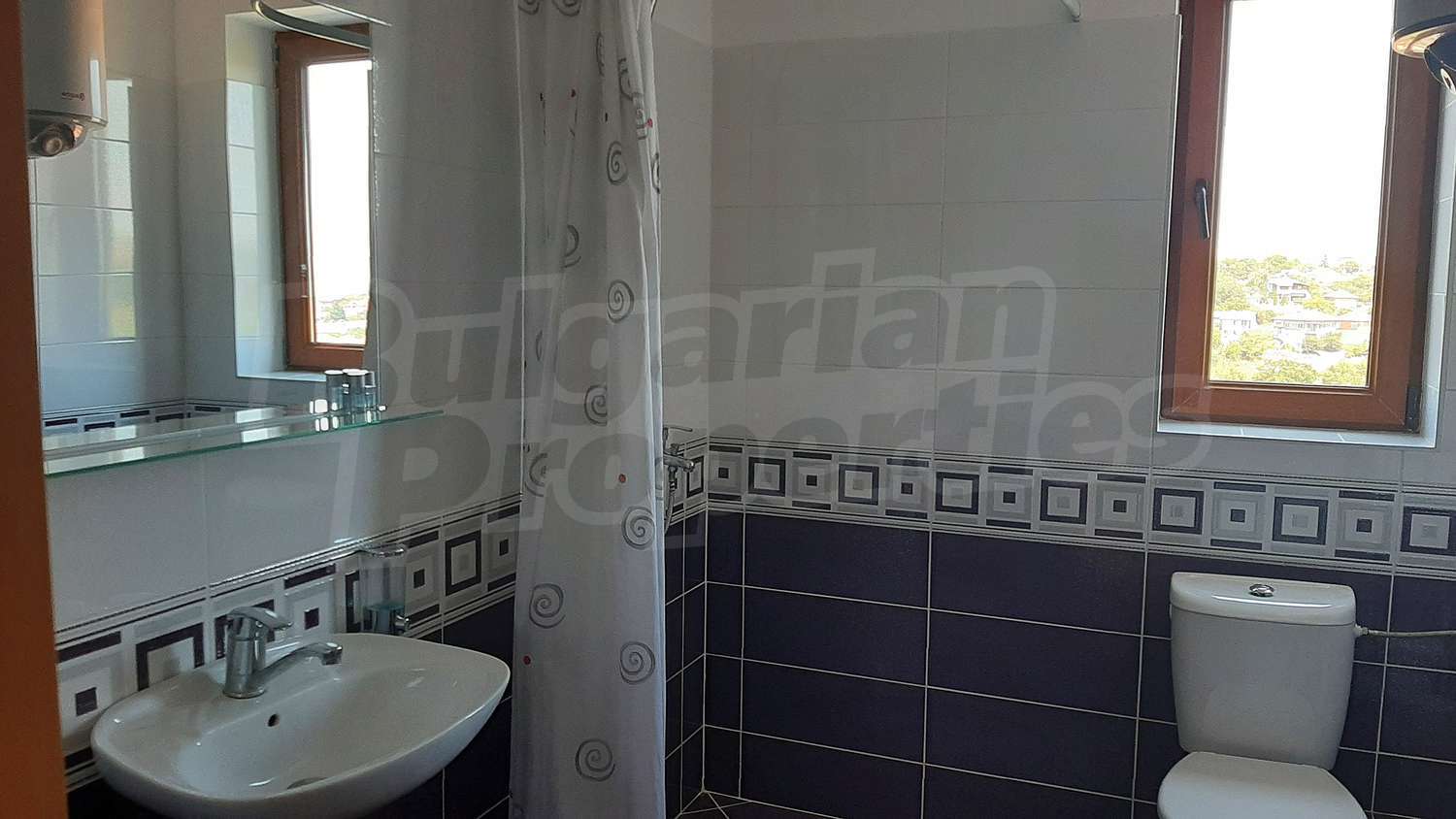 Gallery Picture 10