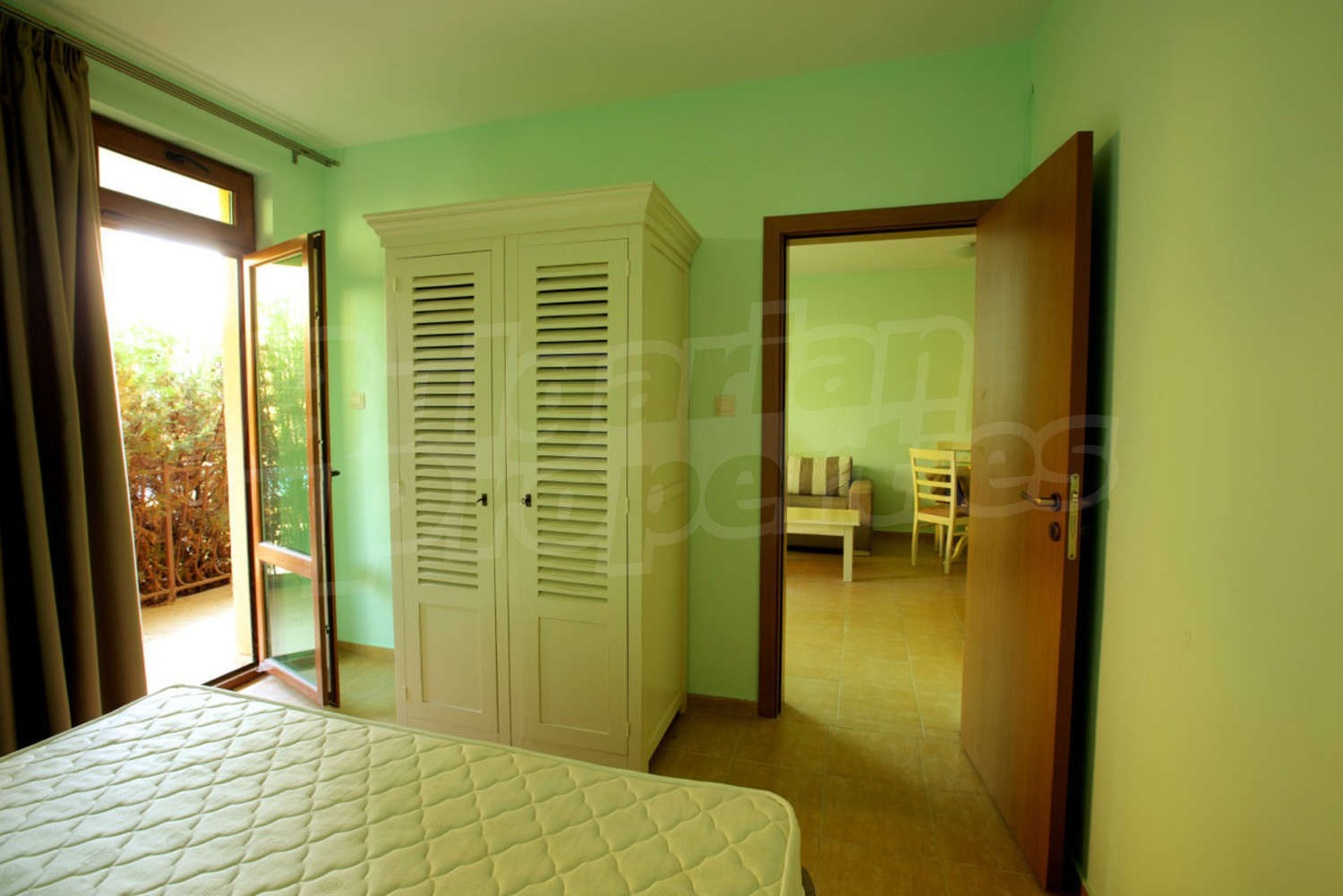 Gallery Picture 9
