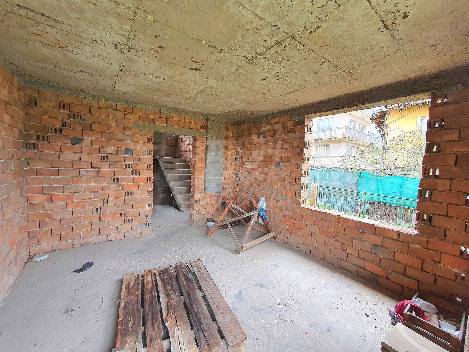 Gallery Picture 8
