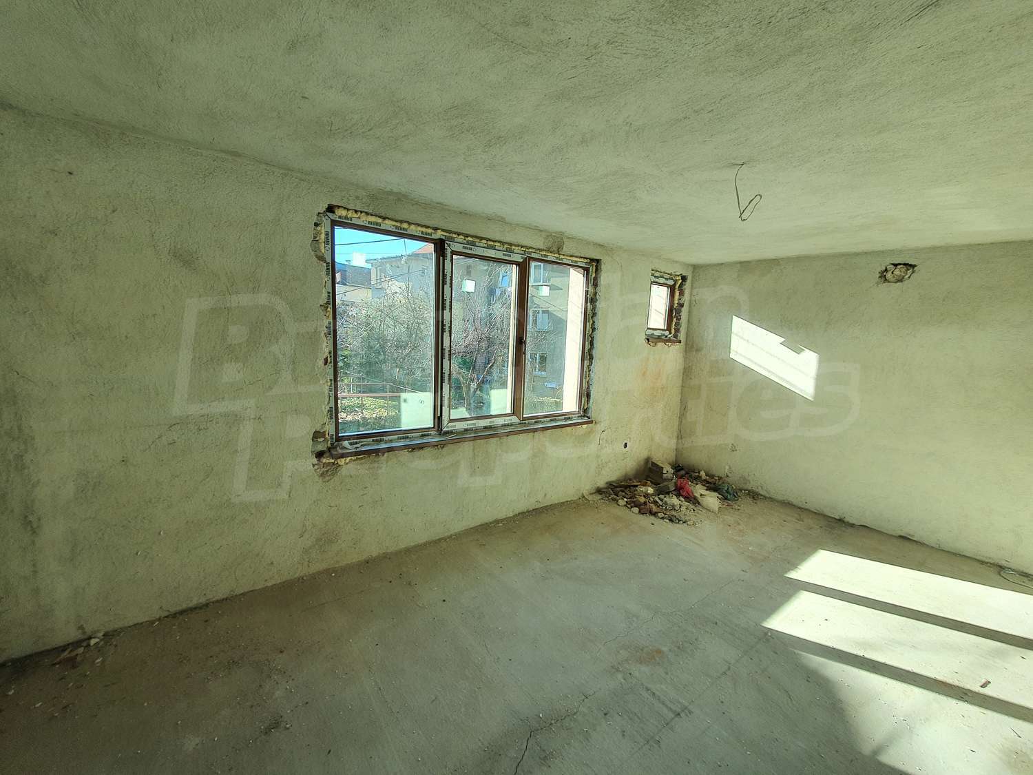 Gallery Picture 15