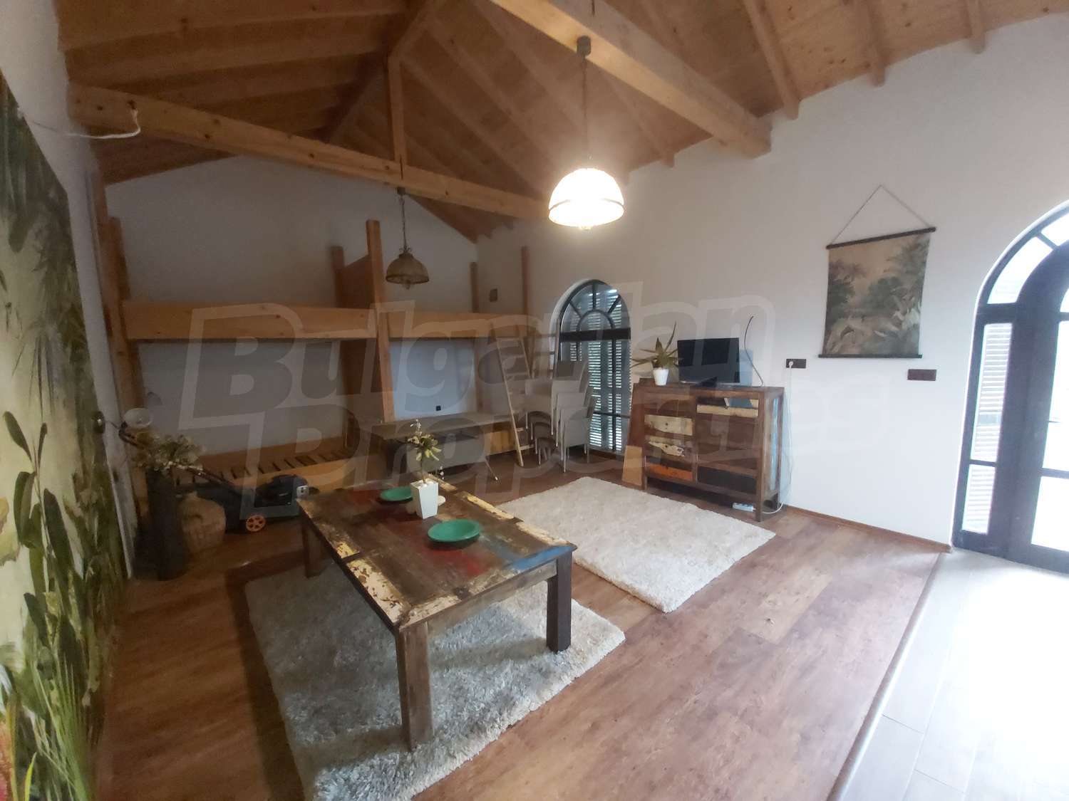 Gallery Picture 24