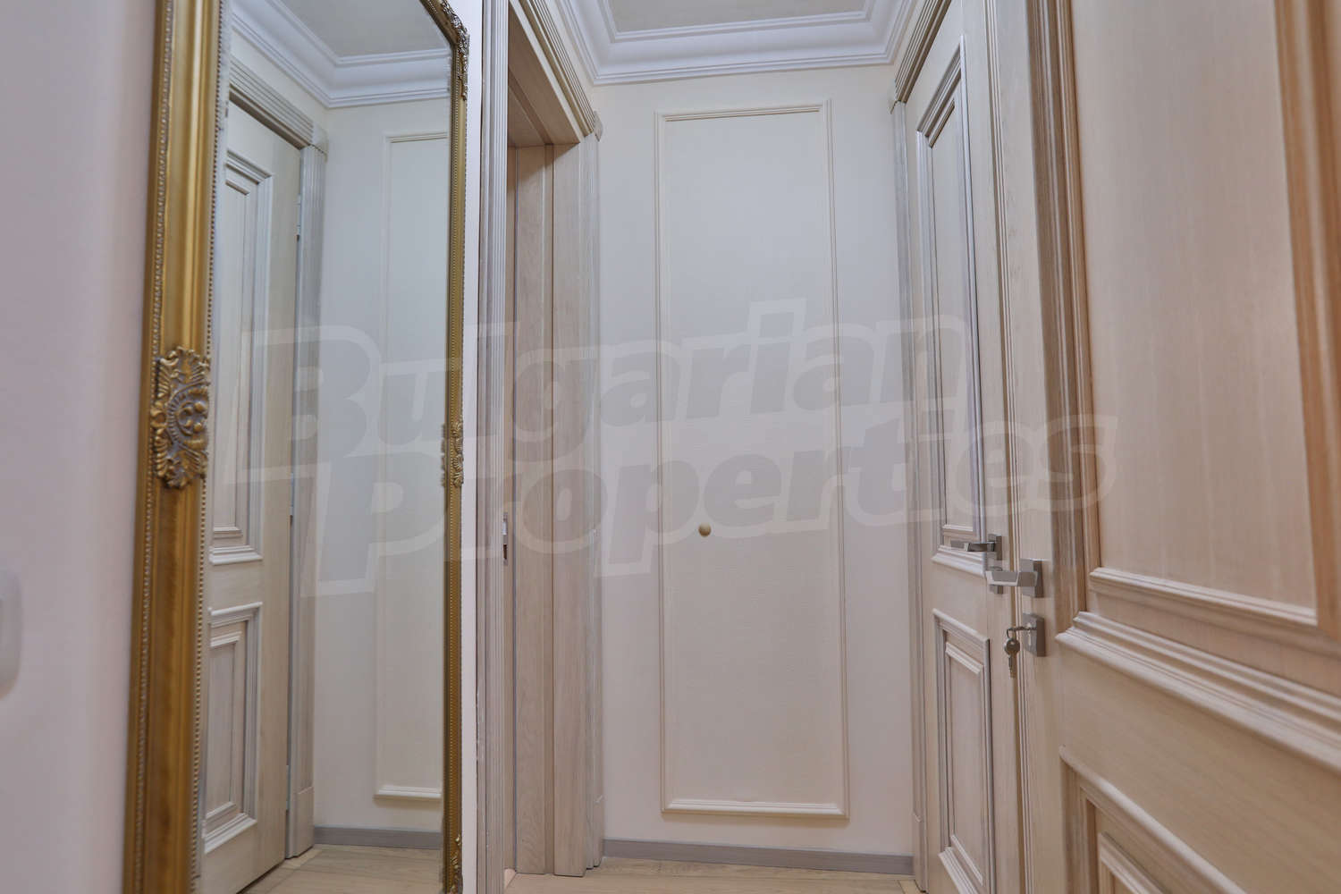 Gallery Picture 8