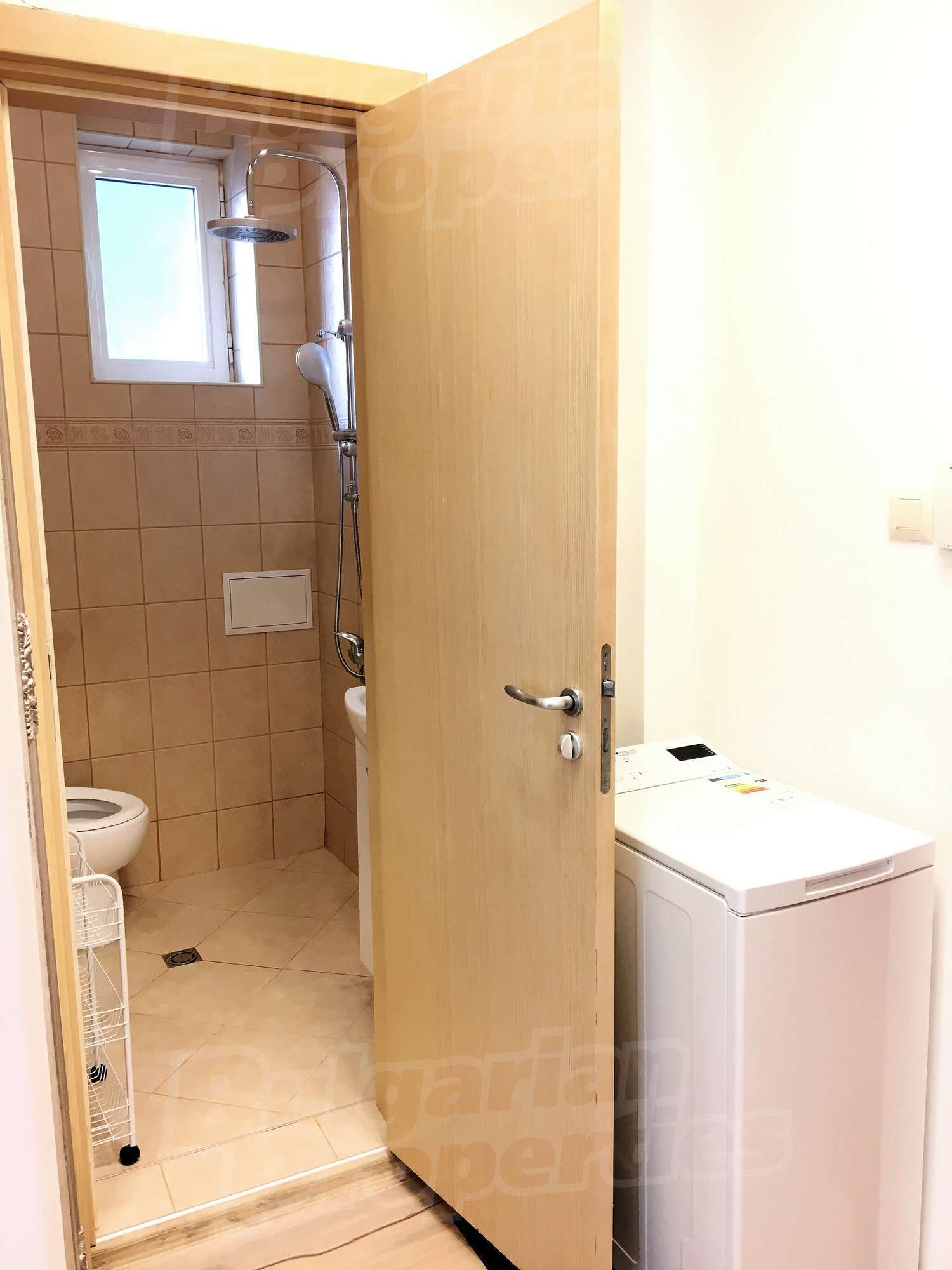 Gallery Picture 10