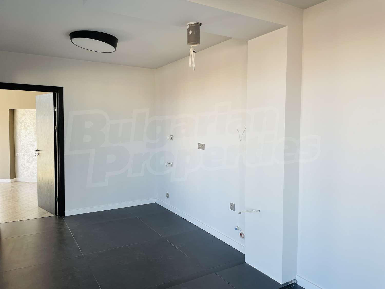 Gallery Picture 25