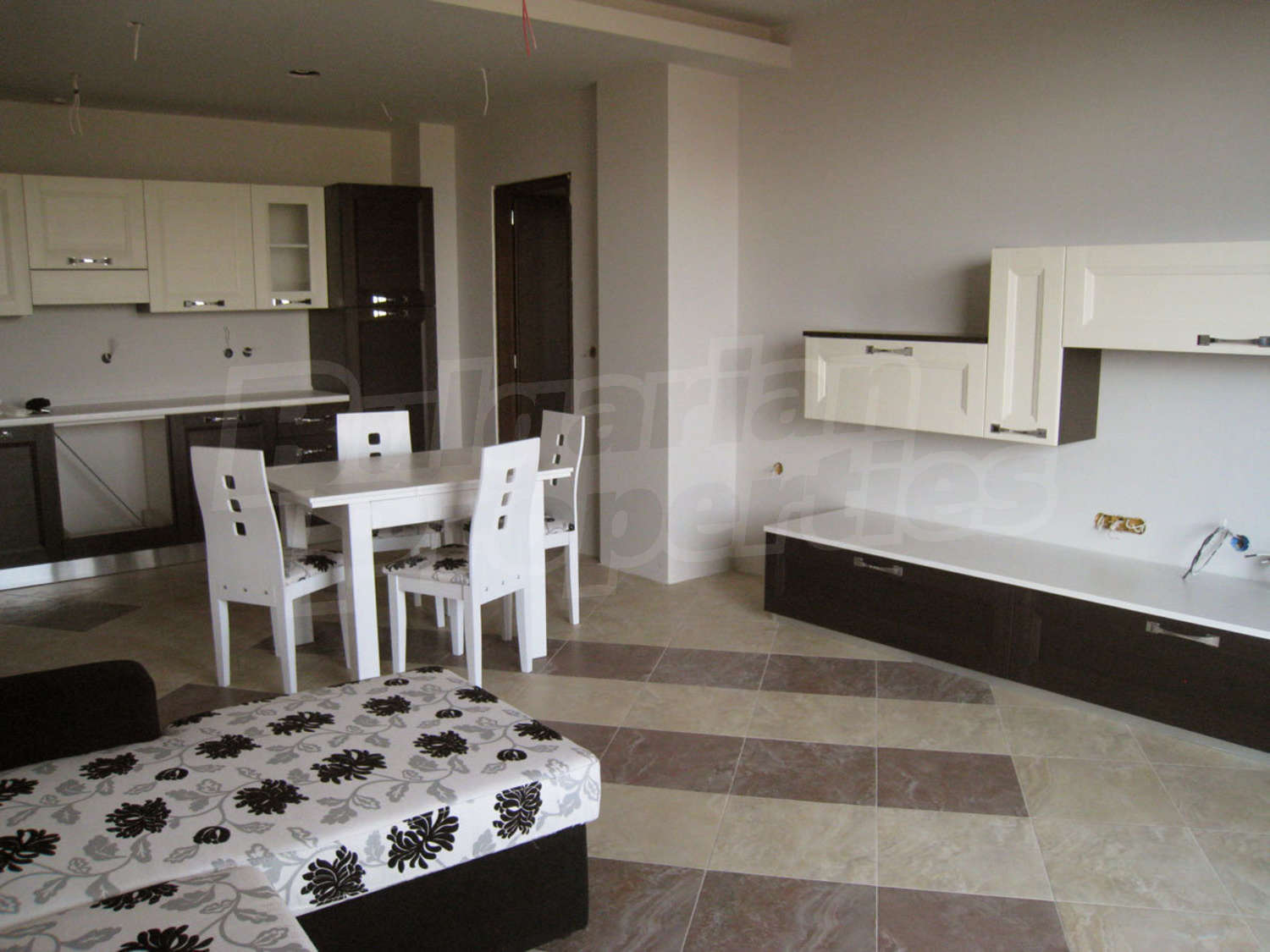 Gallery Picture 14