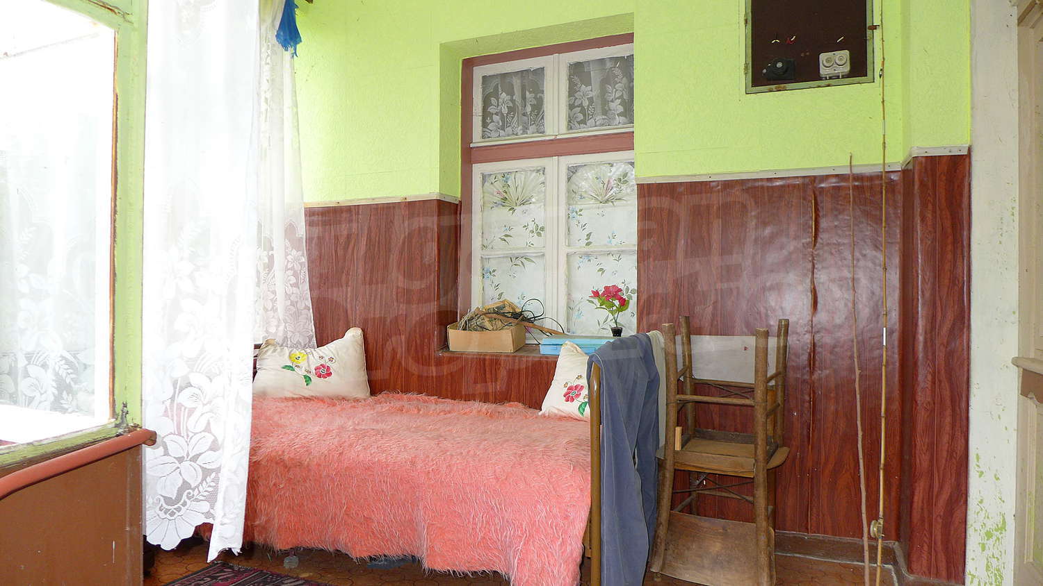 Gallery Picture 9