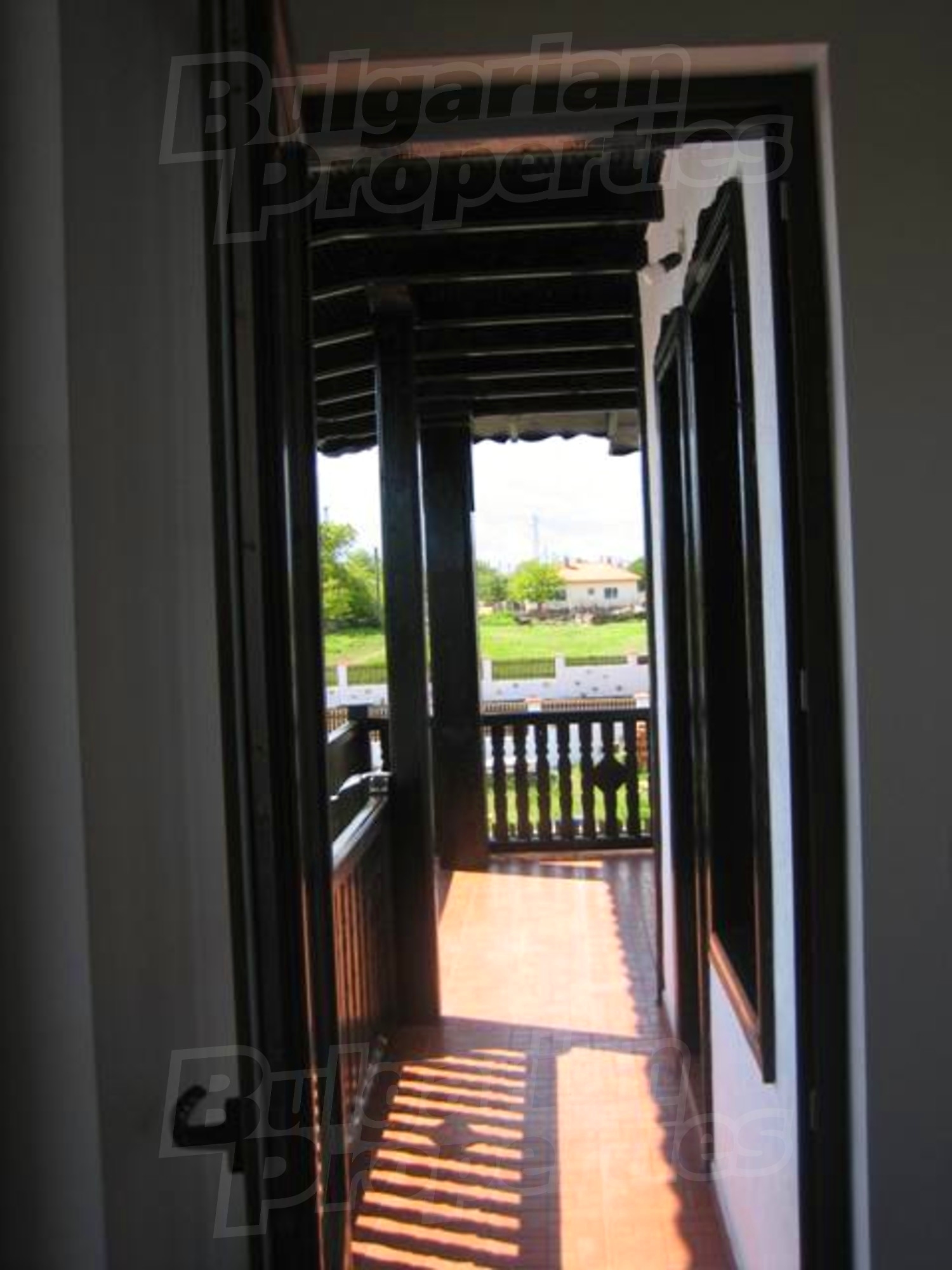 Gallery Picture 16