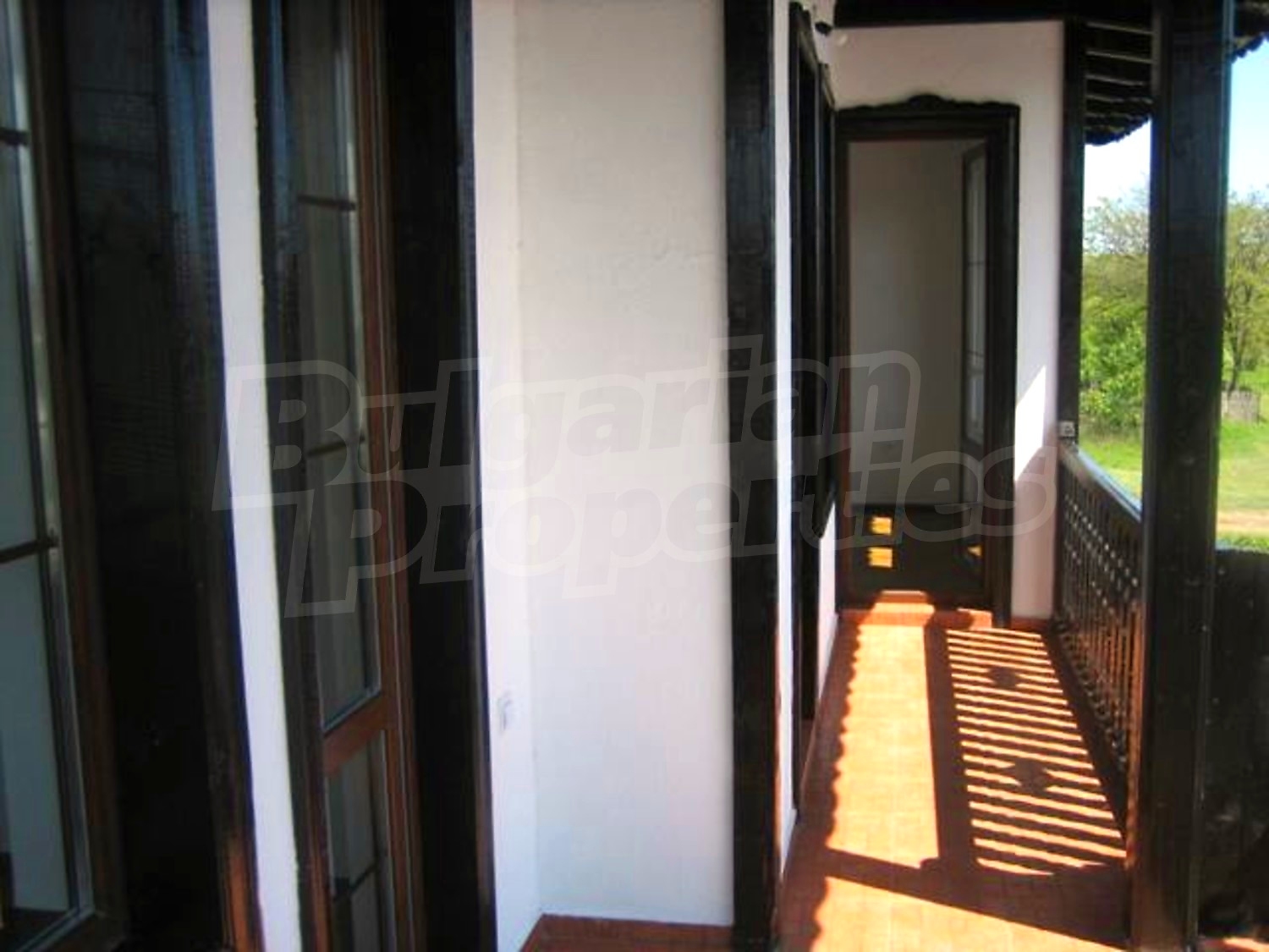 Gallery Picture 17